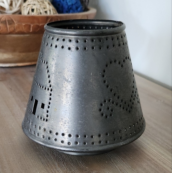 🕯️ Yankee Candle Rustic Metal Topper – Heart & Home Design, Preowned - Picture 7 of 15